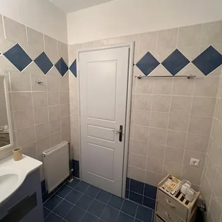 Comfortable Apartment At Skouze Hill Athens Exterior photo