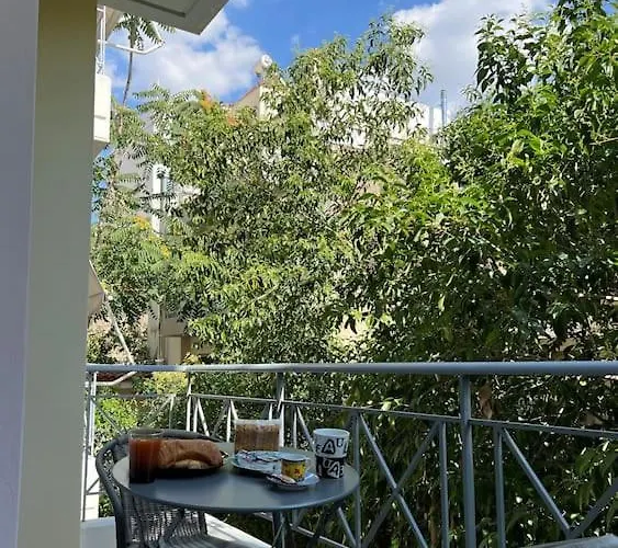 Comfortable Apartment At Skouze Hill