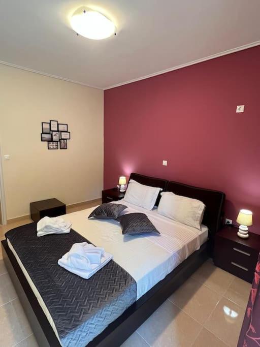Apartamento Comfortable At Skouze Hill